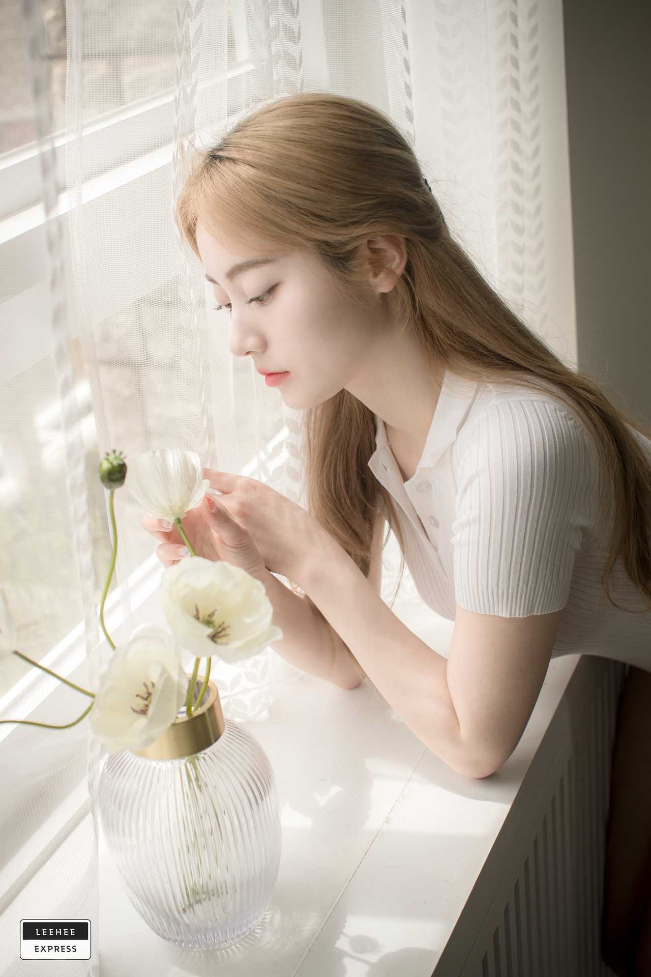 17083