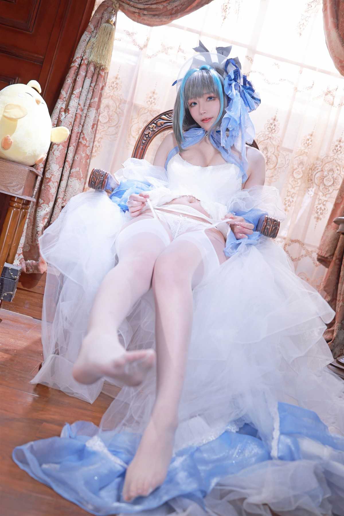 8821