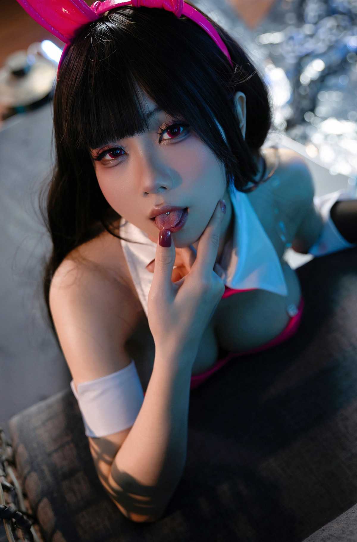 47072