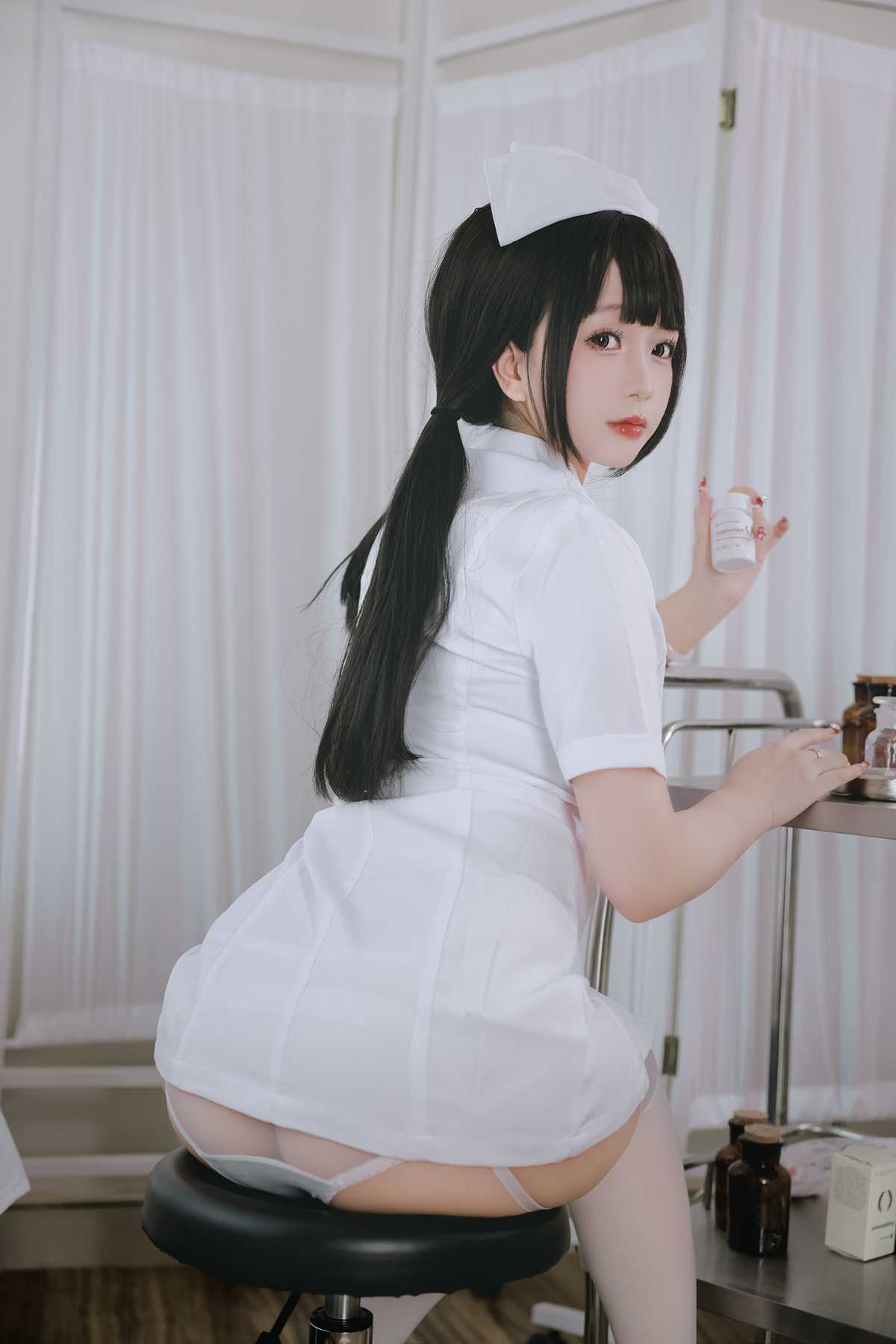 87092