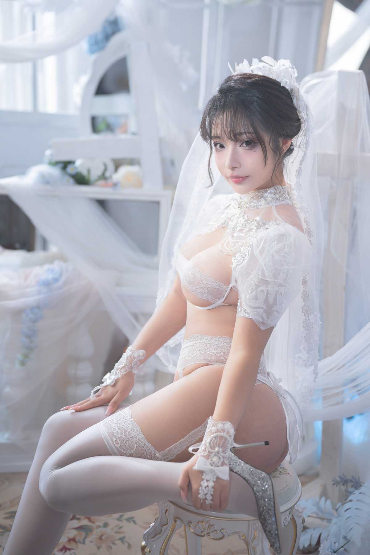 93550