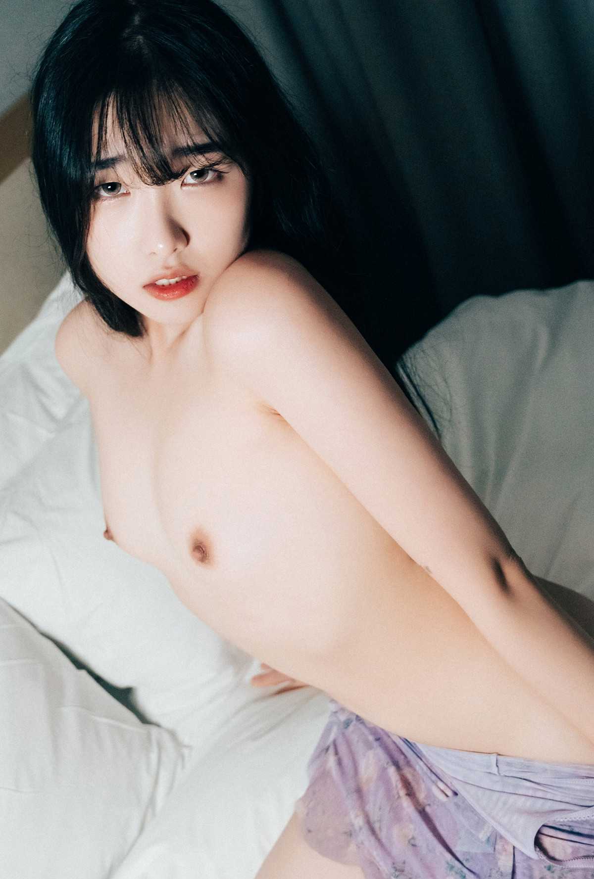 127381