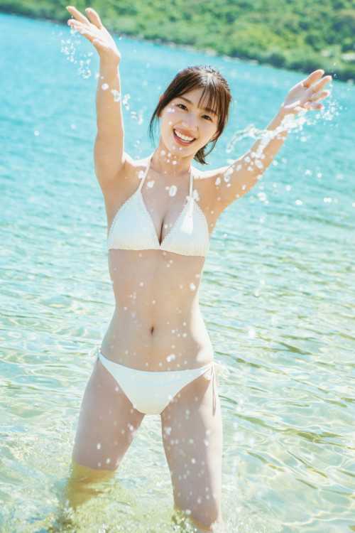 Mirei Sasaki 佐々木美玲, 1st写真集 「陽射しのパレード」 Set.01